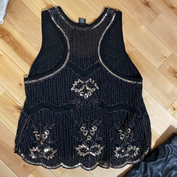 Sequin Top Revamped size medium - Picture 5 of 8